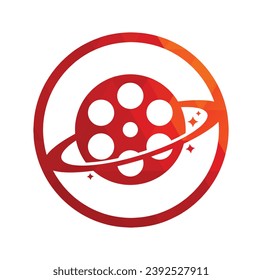 Diseño del logo del vector de la película planetaria. Ilustración del icono de la película en forma de planeta.