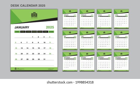 Planerdesign, Set-Desk-Kalender 2025 Vorlage Vektorgrafik, Tapete-Kalender 2025 Jahr, Woche Start am Sonntag, Schreibtisch, Druck, Werbung, grüner Hintergrund