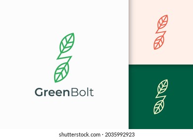 Logo de planta y relámpago en forma sencilla y moderna