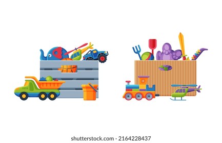 Plastikschachtel mit Spielzeugsatz. Lkw, Zug, Teddybär, Trompete, Helikopter bunter Spielzeug für Kinder, Karikatur, Vektorgrafik