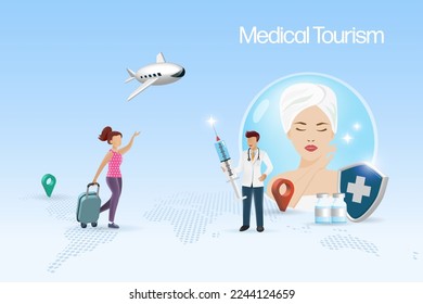 Cirugía plástica y servicio de turismo médico. Médico sujetando la jeringa de bienvenida a la mujer pasajera volando para cirugía de belleza.