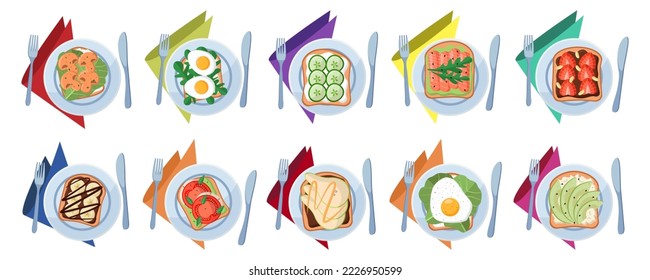 Placas con diferentes ilustraciones de dibujos animados de tostadas saludables. Cubertería y rebanadas de pan con verduras, frutas, huevos o chocolate aisladas de fondo blanco. Comida, concepto de desayuno saludable