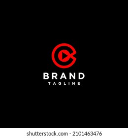 Reproducir icono dentro del diseño del logotipo de la letra C.