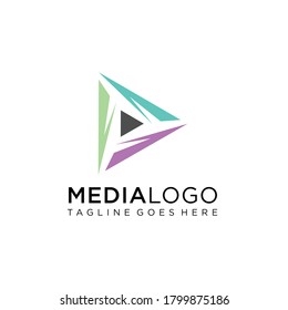 Símbolo del logo vectorial de Play Media. Vector de diseño de plantillas de logotipo de reproducción digital, Emblem, Concepto de diseño, símbolo creativo, icono