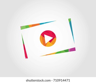 play polygonal icon