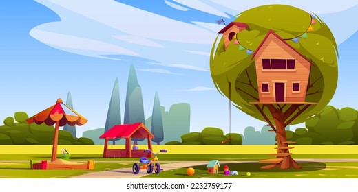 Zona de juegos con juguetes y casa de árboles en un parque verde bajo un cielo azul y soleado. Dibujo vectorial de caricatura de cabaña de madera con escalera, caja de arena y triciclo. Lugar para que los niños jueguen y se diviertan durante las vacaciones