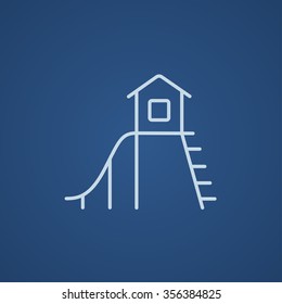 Playhouse con icono de línea de diapositivas para web, móvil e infografías. Icono azul claro del vector aislado en fondo azul.