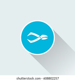 pliers icon with long shadow