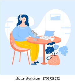 Ilustración vectorial de estilo plano de podcast. Podacster femenino haciendo una transmisión en vivo en su laptop en casa.