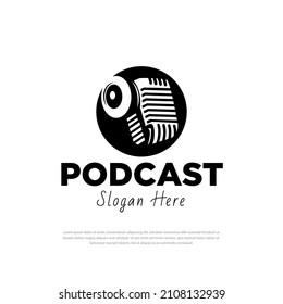 Podcast logo design. Emblem template with retro microphone. Design elements for logos, labels, emblems, signs. Vector illustration