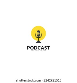 Plantilla vectorial de diseño de logotipo de podcast.