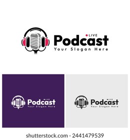 Logo de podcast con ilustración de un micrófono y auriculares, una combinación de negro y rojo, adecuado para un logotipo de entretenimiento de podcast