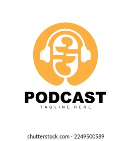 Logotipo de podcast, vector, auriculares y chat, diseño de micrófono de vintage simple