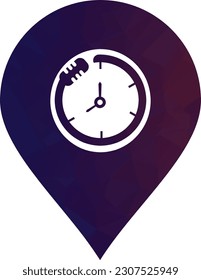 Plantilla de diseño de logotipo vectorial de tiempo de podcast. Icono de diseño del logotipo del vector del reloj Mic