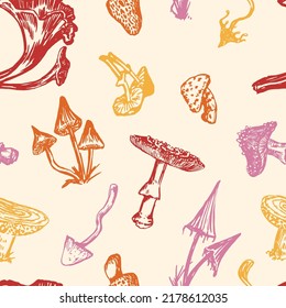 Poisonous mushrooms seamless pattern. Ornament of autumn forest. Vector illustration in retro style. Abstract design for halloween decor, wallpaper, background.