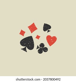 Las cartas de juego de póquer se adaptan a los símbolos grunge - Espadas, Corazones, Diamantes y Clubes. Iconos de la cubierta de la tarjeta de reproducción con rayas aislados en blanco. Casino, juego, logo del partido