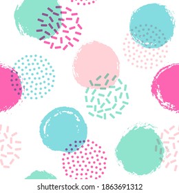 Polka dot zirkuliert nahtloses Stoffmuster. Handgezeichnet und halfton rund formen Vektorhintergrund. Grunge polka Punkt nahtlose Ornament, funky Kreise Wallpaper. Retro-Punkte-Blasen drucken.