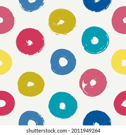 Polka dot paint brush seamless pattern. Freehand grunge design background. Circle motif modern minimal ornament. Trendy handdrawn doodle geometric print. Artistic hand drawn abstract vector wallpaper