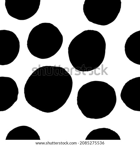 Polka dots, hand drawn spots seamless vector pattern. Scattered big and small circles, points in various sizes. Monochrome retro background. Decorative black and white design tiles.