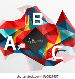 Polygonaler abstrakter Dreieck-Hintergrund mit Infografiken. Vektorgrafik-3D-Mosaikhintergrund für das Workflow-Layout, Diagramm, Zahlenoptionen oder Webdesign