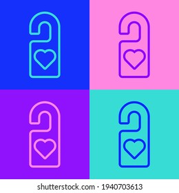Línea de arte pop Por favor, no moleste con el icono del corazón aislado en el fondo del color. Etiquetas de la Hanger de la Puerta del Hotel.  Vector