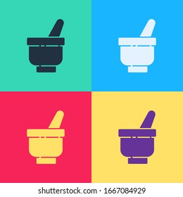 Dibujo de arte pop Icono de mortero y almirez mágico aislado en fondo de color. Ilustración vectorial