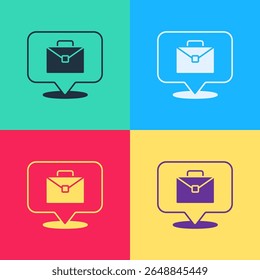 Pop art ícone de trabalho online isolado no fundo da cor. Homem Freelancer trabalhando em laptop em sua casa. Trabalho à distância. Conceito de trabalho à distância.  Vetor