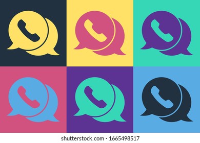 Teléfono pop art con icono de chat de burbuja de voz aislado en fondo de color. Asistencia al servicio al cliente, línea directa, centro de llamadas, fax. Ilustración vectorial