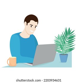 Retrato de un hombre feliz sentado en una mesa con una laptop, el hombre trabaja en casa, vector plano, aísla en blanco, oficina doméstica, en la mesa una taza y una olla de flores