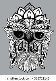 Portrait of an owl. Owls Head. Abstract bird. Print. Profile. Zentangl. Decorative. Stylized. Line art. Drawing by hand. Black and white. Isolated. Tattoo. Linear. Dudling. Graphic arts.
