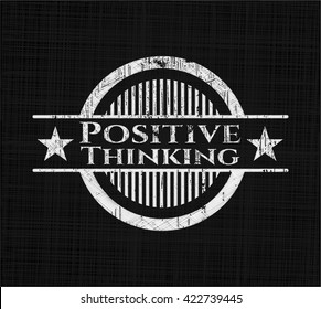 Pensamiento positivo escrito en una pizarra