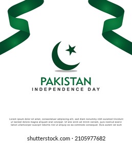 Post for Pakistan independence day, moon and start at center with green gradient on both top corners on white background