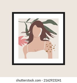 Plantilla de afiches con una mujer y elementos de la naturaleza.