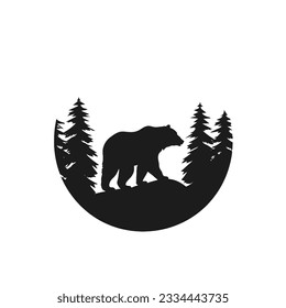 Poderoso oso en el bosque de montaña, presentado en un cautivante diseño de logo vectorial. Emblema, icono o elemento versátil para un concepto inspirado en la naturaleza