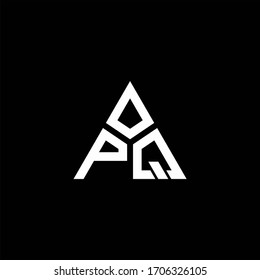 Logotipo de monograma PQ con forma de 3 piezas aisladas en la plantilla de diseño triangular