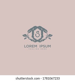 Premium letter S logo icon design. 
Wedding arrangement. Floral bouquet design, Botanical frame, Hand drawn flowers  frame gem edge logotype