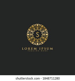 Premium letter S vector logo icon design template for branding elements. Luxury floral jewelry frame gem edge logotype.