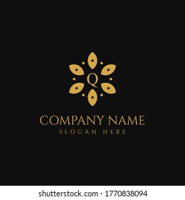 Premium Luxury Q Letter Logo Design Vector Template. Gold Luxurious Fashion Beauty Company Q Letter Logo Vector. Premium Flower with letter Q icon design. Luxury jewelry frame gem edge logotype.