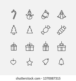 Premium set of Christmas toys line icons. Simple pictograms pack. Stroke vector illustration on a white background. Modern outline style icons collection