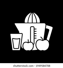 Prepare fresh juice dark mode glyph icon. Refreshing apple smoothie recipe. Kitchen appliance for homemade fruity drink. White silhouette symbol on black space. Vector isolated illustration