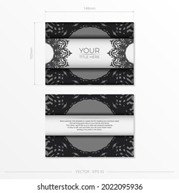 Preparación de postales en blanco con ornamentos negros. Plantilla vectorial para tarjeta de invitación de diseño imprimible con patrones de mandala.