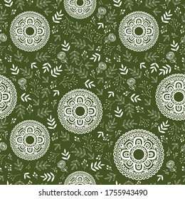 Patrón bonito con flores y hojas decorativas. Fondo floral  