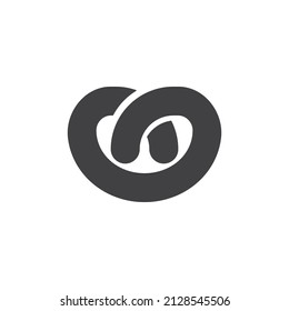 Pretzel vector icon. filled flat sign for mobile concept and web design. Pretzel bun glyph icon. Symbol, logo illustration. Vector graphics