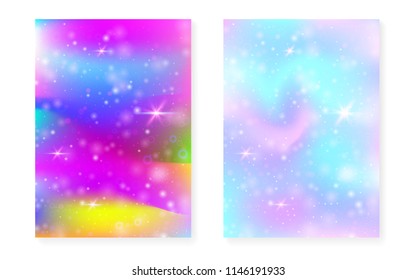 Fundo de princesa com gradiente de arco-íris kawaii. Holograma de unicórnio mágico. Conjunto de fadas holográfico. Capa de fantasia na moda. Fundo de princesa com brilhos e estrelas para convite de festa de menina bonito.