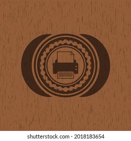 icono de impresora dentro del emblema de madera. 