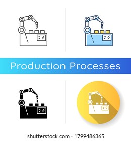 Symbol für Produktionsautomatisierung. Lineare Schwarz- und RGB-Farbstile. Industrielle Revolution, Innovation im Herstellungsprozess. Mechanische Montagelinie. Roboterarm einzelne Vektorgrafiken