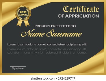 ‎Creative and Professional Stylish certificate template design in golden theme