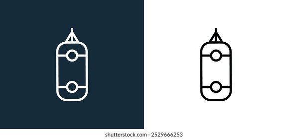 ícone de bola de soco isolado em cores brancas e pretas. contorno de bola de soco ícone vetor linear da coleção de esportes para aplicativos móveis, web e ui.