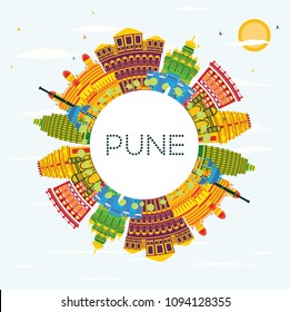 Pune India Skyline con Edificios de Color, Blue Sky y Copy Space. Ilustración vectorial. Concepto de viajes de negocios y turismo con edificios históricos. Pune Cityscape con Landmarks.