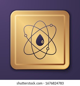 Icono Atom púrpura aislado en fondo púrpura. Símbolo de ciencia, educación, física nuclear, investigación científica. Botón Gold Square.  Ilustración vectorial